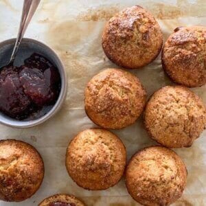 sourdough cinnamon muffins