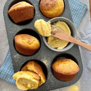 Sourdough cornbread muffins - recipe feature image